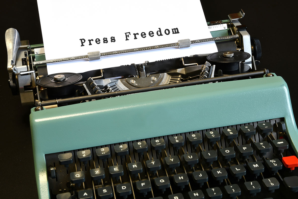 Le courage de ses convictions : Le prix croissant de l’information